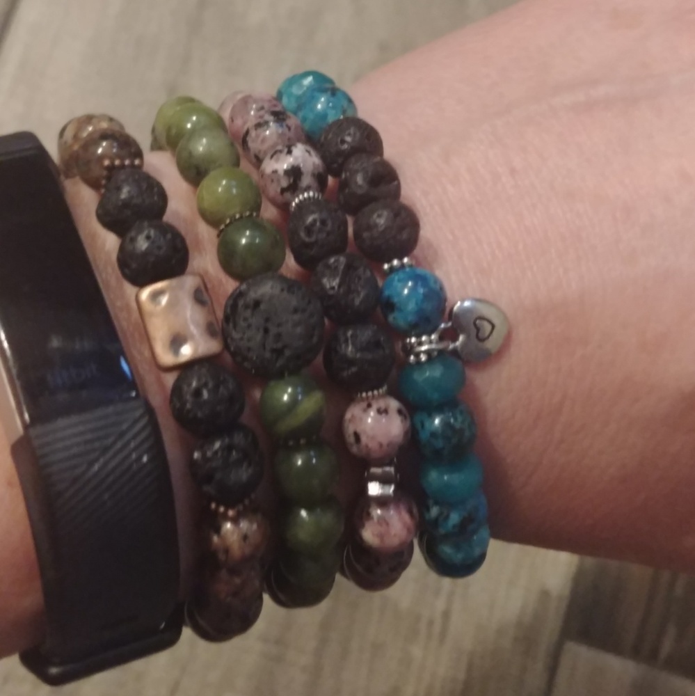 Essential oil diffuser bracelet - Picture 5 of 6